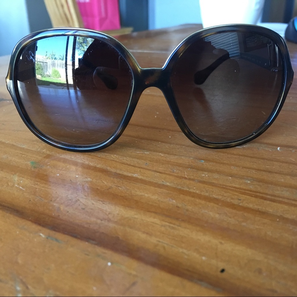 🌟CLOSET CLEAR OUT 🌟 D&G Sunnies